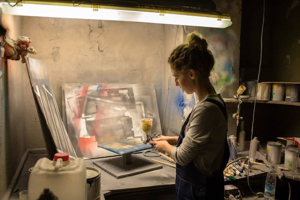 Comment se démarquer en tant que spécialiste en réparation et restauration de véhicules électriques anciens ?